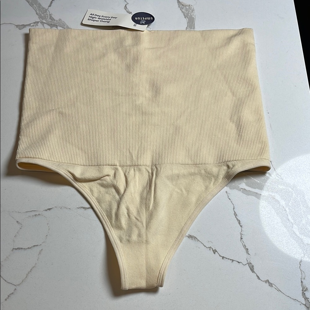 Shapermint Empetua  All Day Every Day High-Waisted Shaper Thong L
